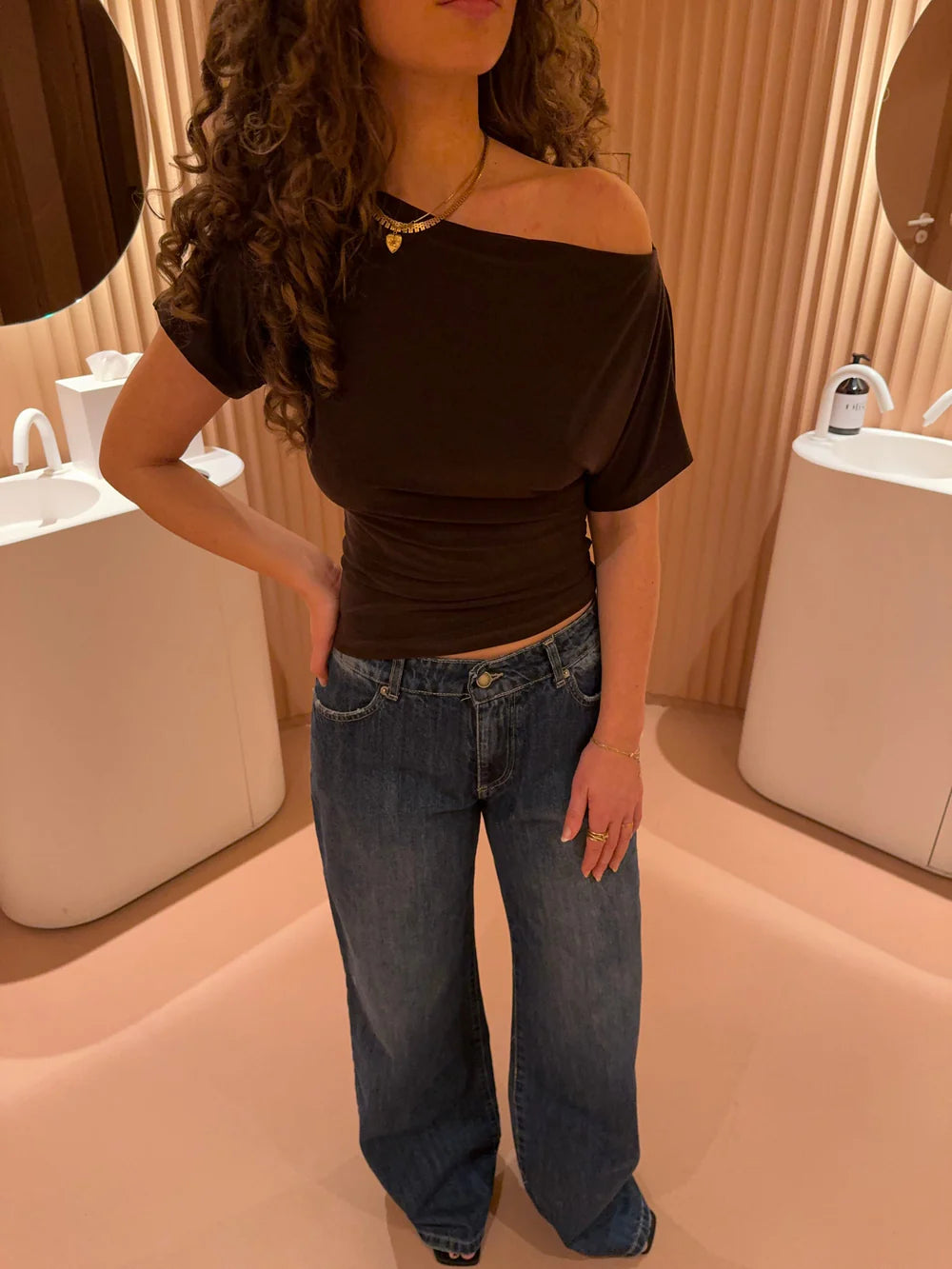 Profitez De 70 % De Réduction Sur Le T-shirt Florine Aujourd'hui Seulement 💕
